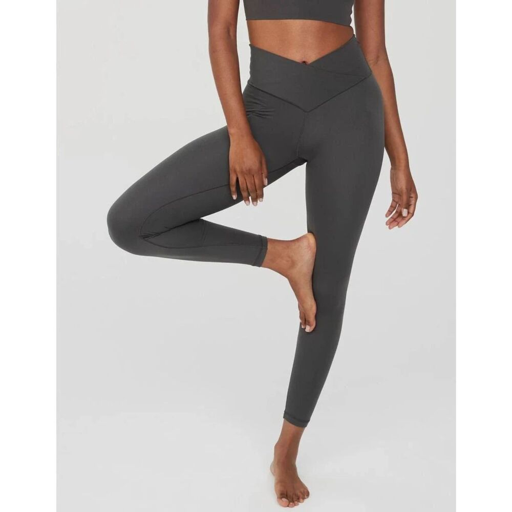 Aerie Offline Grey Crossover Leggings Size Medium Loungewear Casual Stretch Cozy